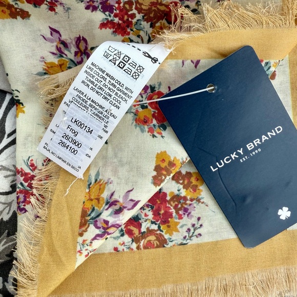 Lucky Brand Antique Floral Bandana - Picture 10 of 11